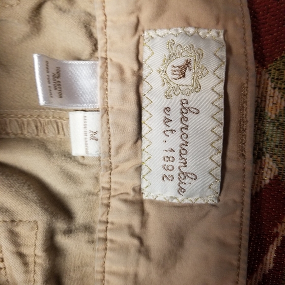 Abercrombie Capris - Size M - Picture 7 of 10
